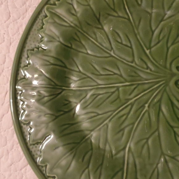 Two's Company Green Cabbage Leaf Plate - Picture 5 of 5